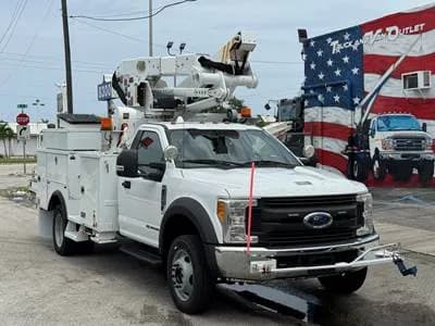 2017 Ford F-550SD Equipped with Altec AT41M Boom 46' Working Height Material Handling Jib - Pickup