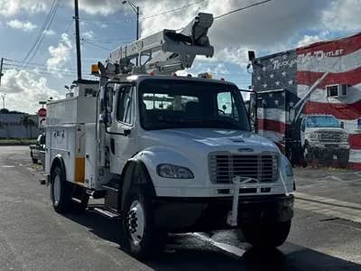 2017 Freightliner M2-106 - Pickup