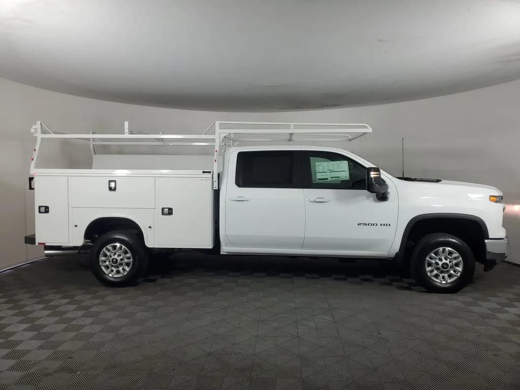 2026 Chevrolet Silverado 2500 Crew Cab - Service