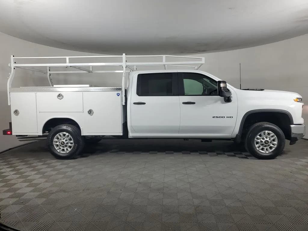 2026 Chevrolet Silverado 2500 Crew Cab - Service