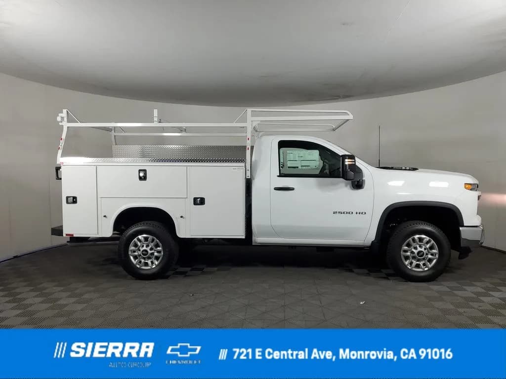 2026 Chevrolet Silverado 2500 - Service