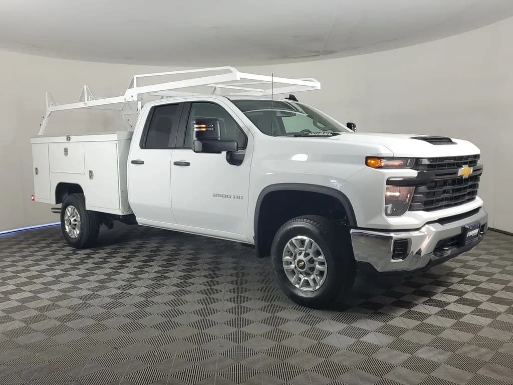 2026 Chevrolet Silverado 2500 - Service