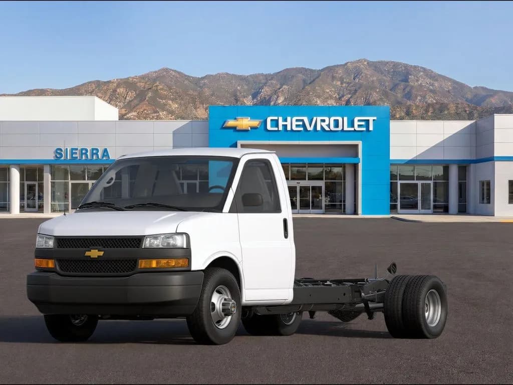 2026 Chevrolet Express 3500 - Box