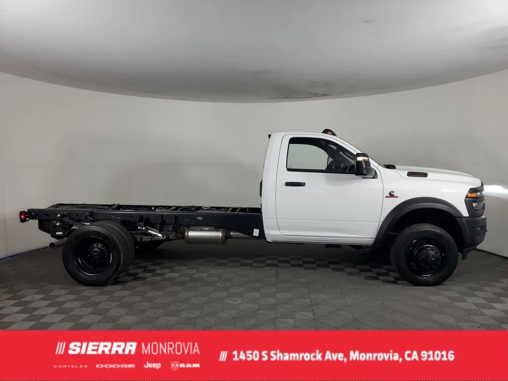 2026 Ram 5500 - Chassis