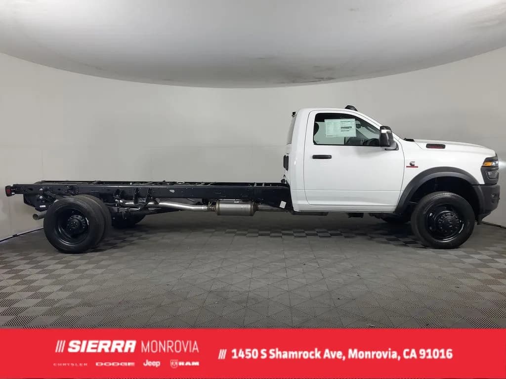 2026 Ram 5500 - Chassis