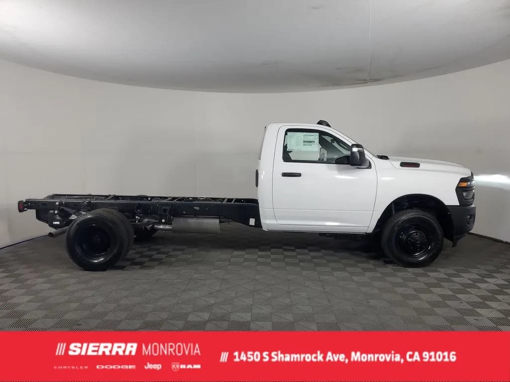 2026 Ram 3500 - Chassis