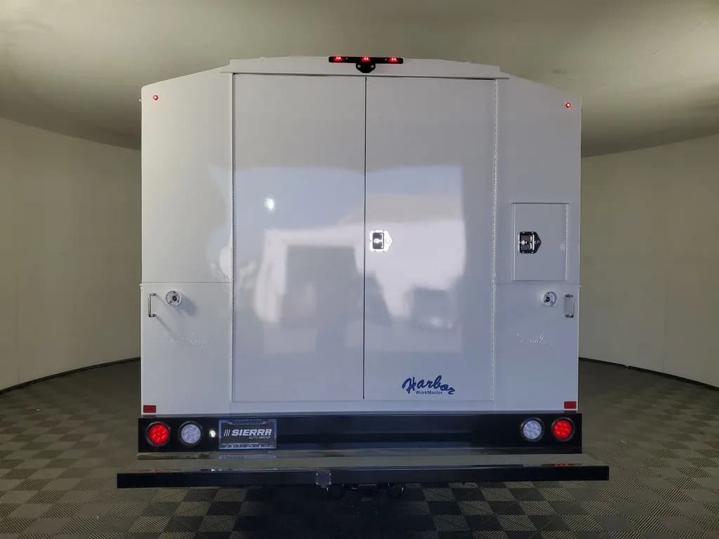 2026 Chevrolet Express 3500 - Box