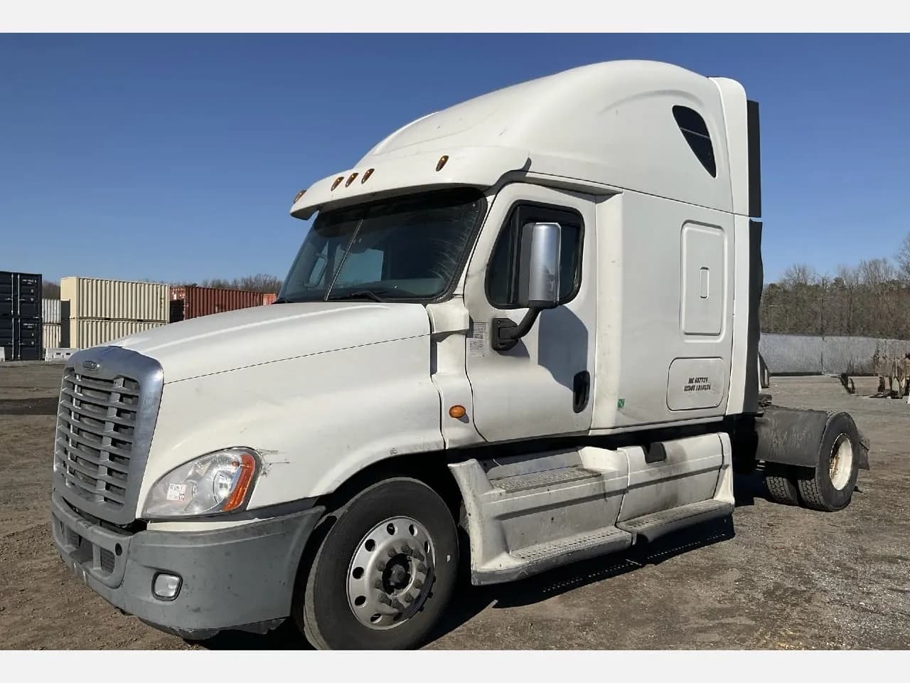 2014 Freightliner Cascadia - Sleeper