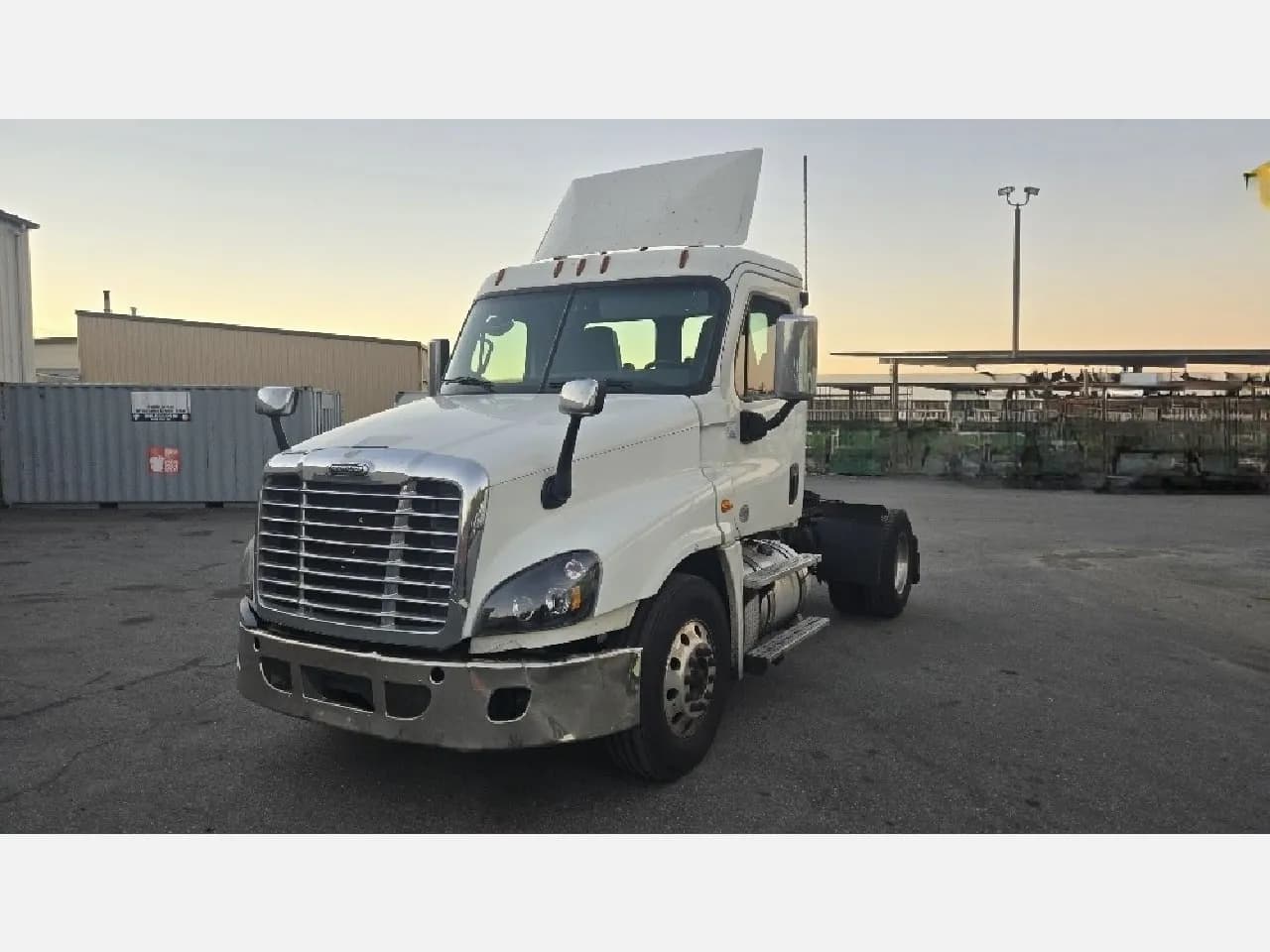 2018 Freightliner Cascadia - Day Cab