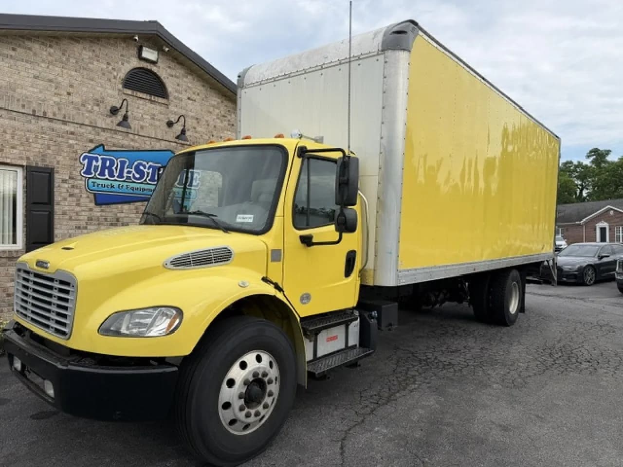 2018 Freightliner M2 - Box
