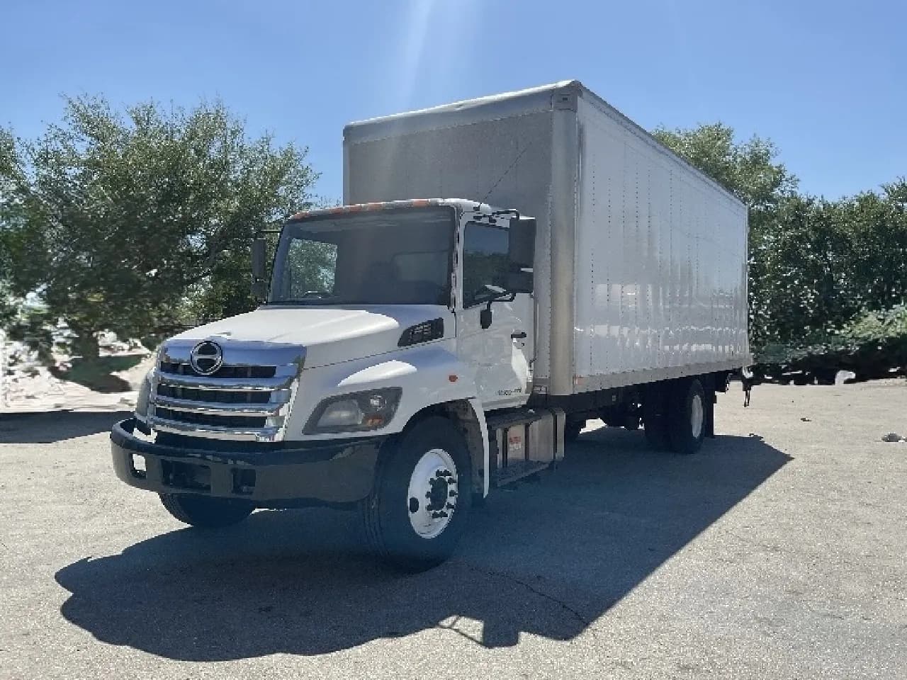2019 Hino 268 - Box