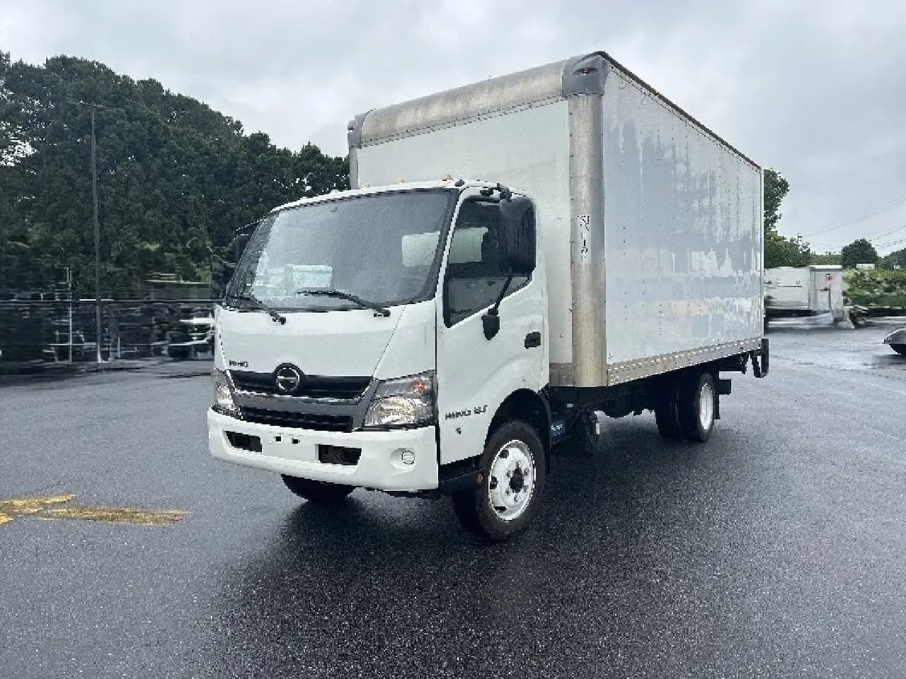 2019 Hino 195 - Box
