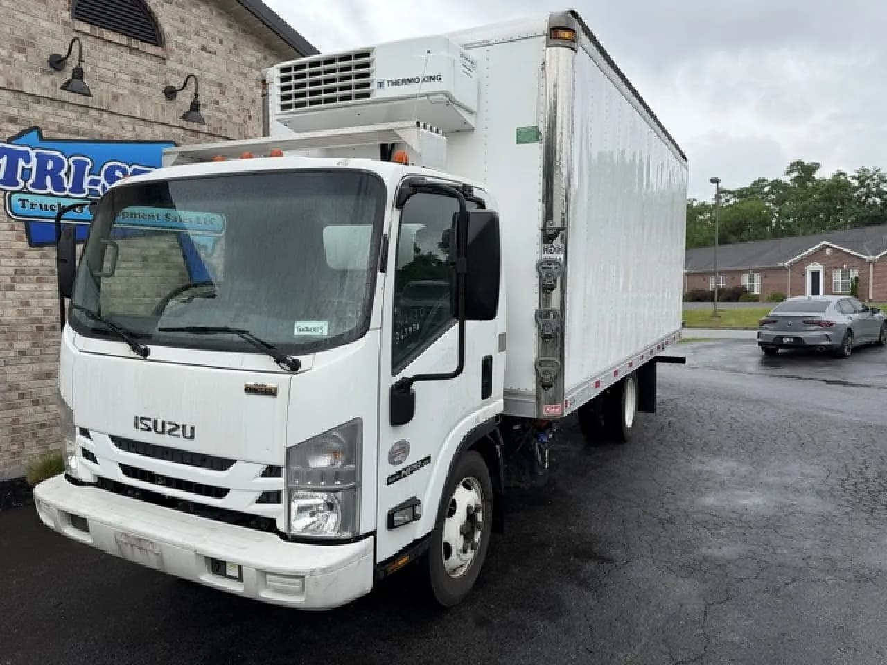 2020 Isuzu NPR - Refrigerated