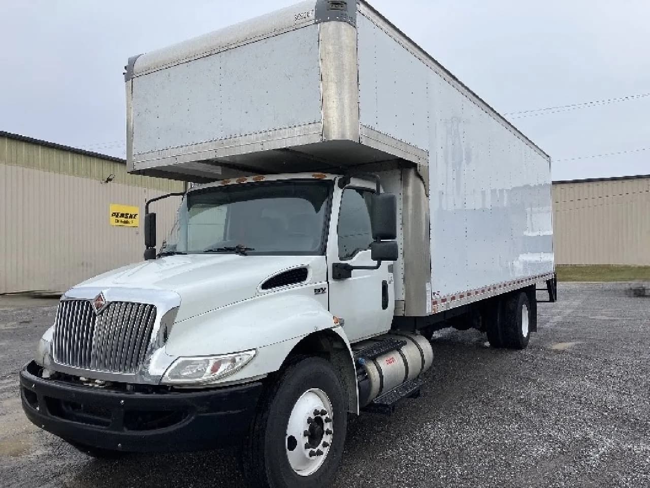 2021 International MV607 Moving Truck - Box