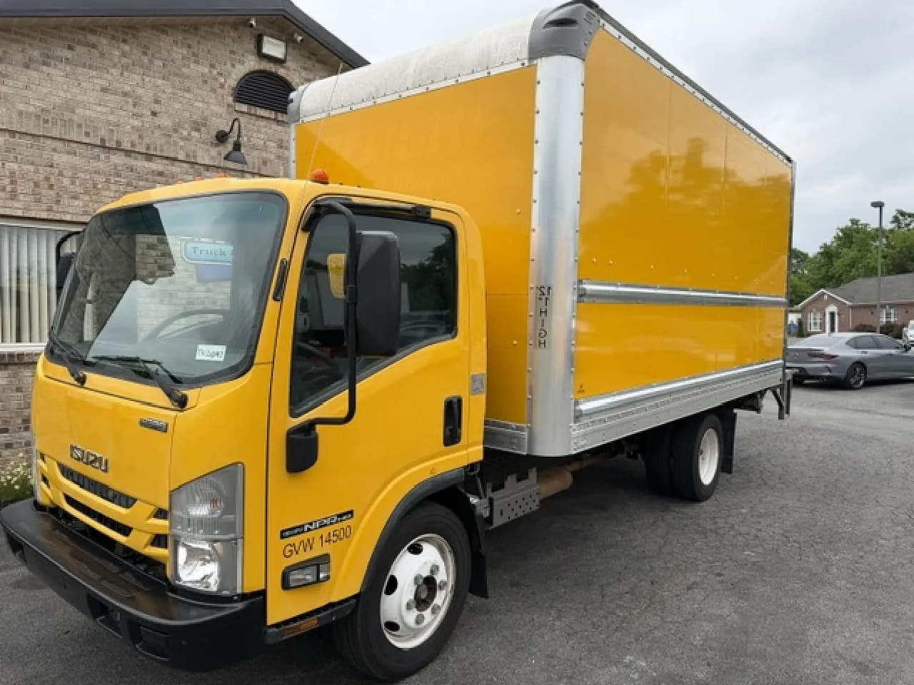 2021 Isuzu NPR - Box