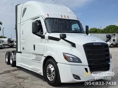 2027 Freightliner Cascadia - Sleeper