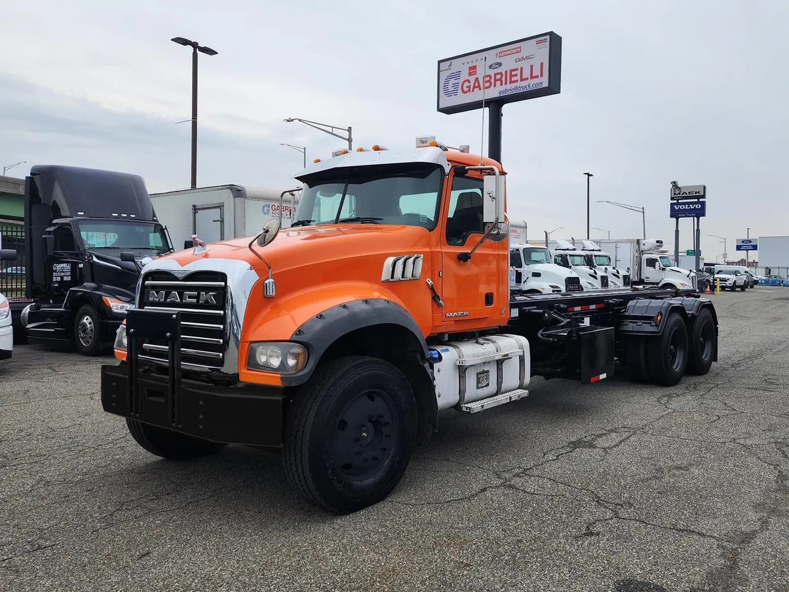 2015 Mack GRANITE GU713