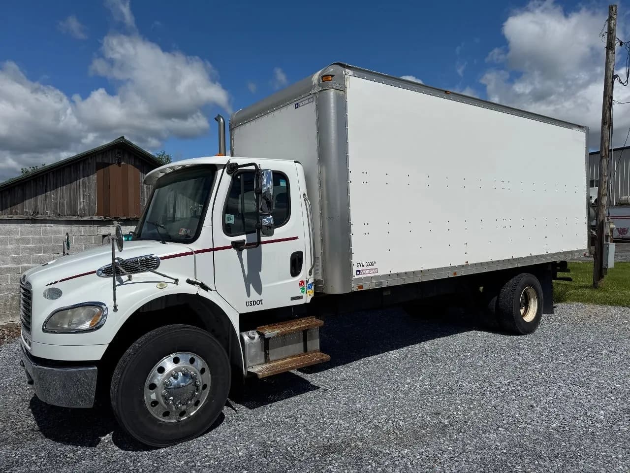2010 Freightliner M2 - Box