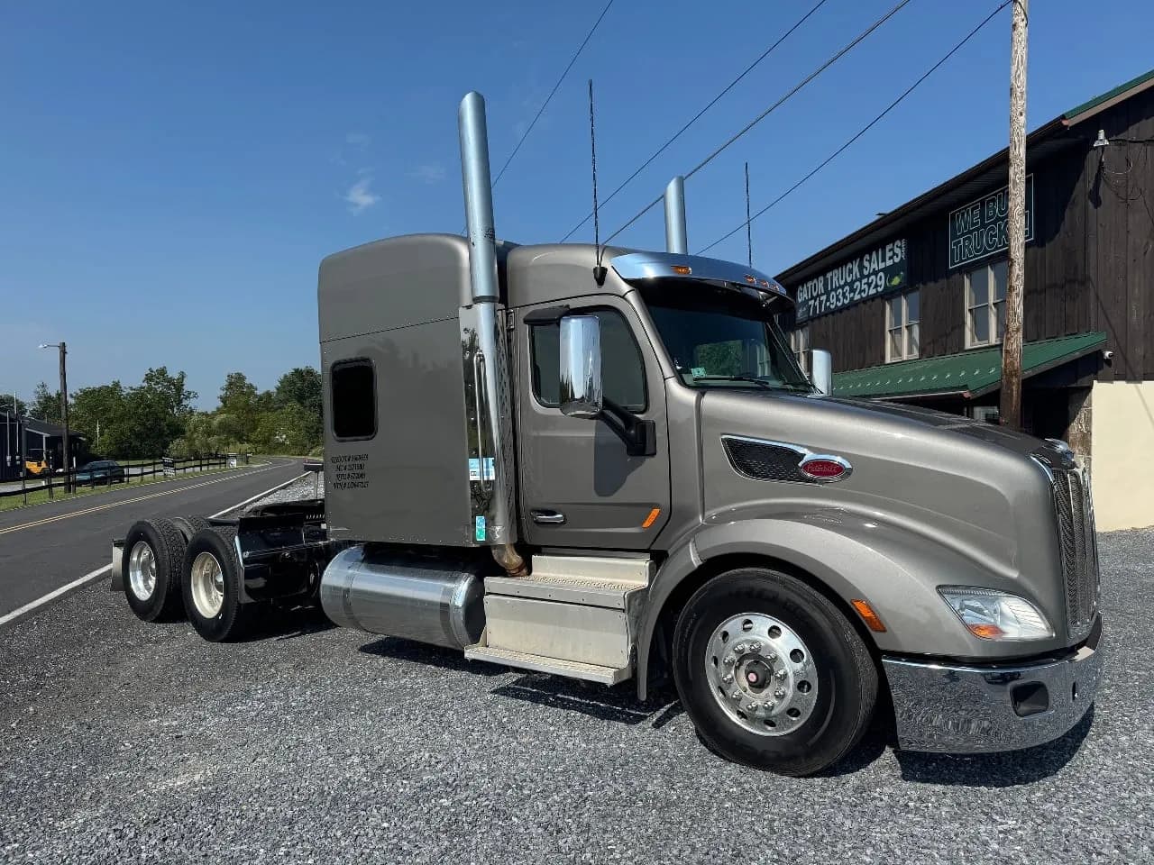2020 Peterbilt 579 Tandem Axle - Sleeper