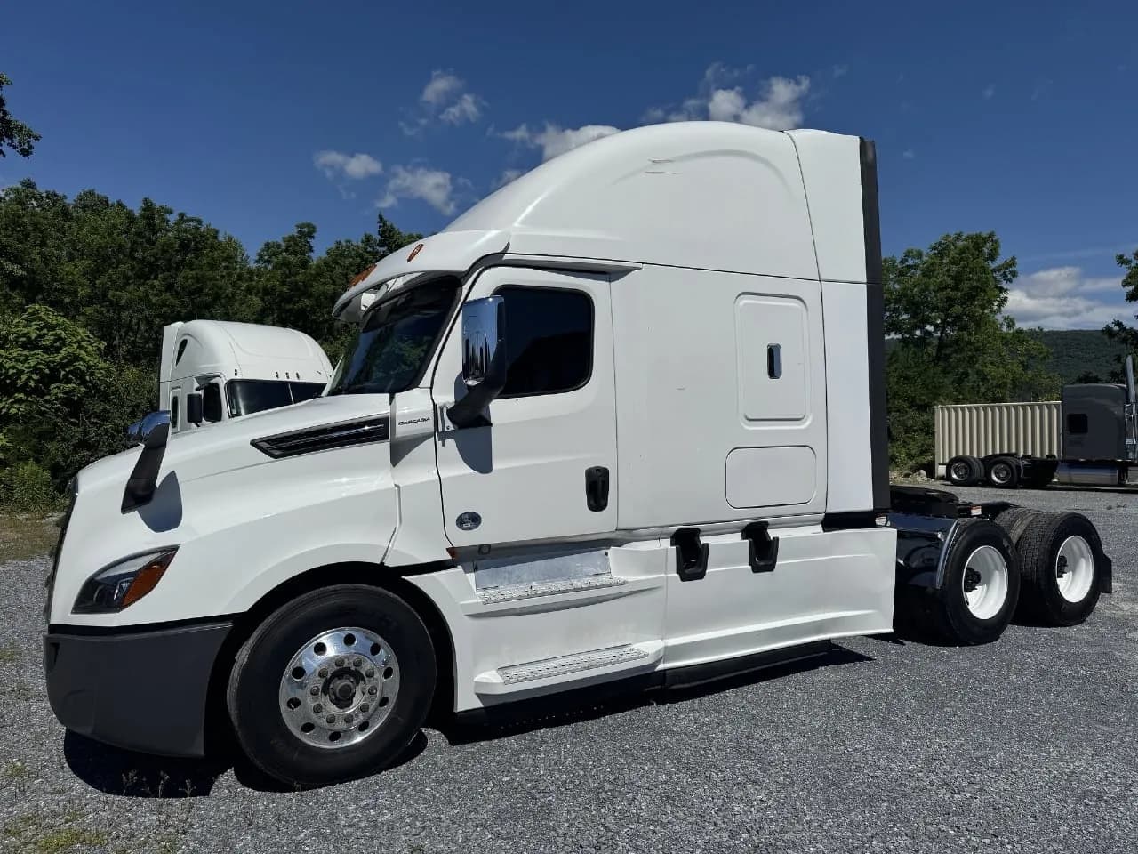 2019 Freightliner Cascadia - Sleeper
