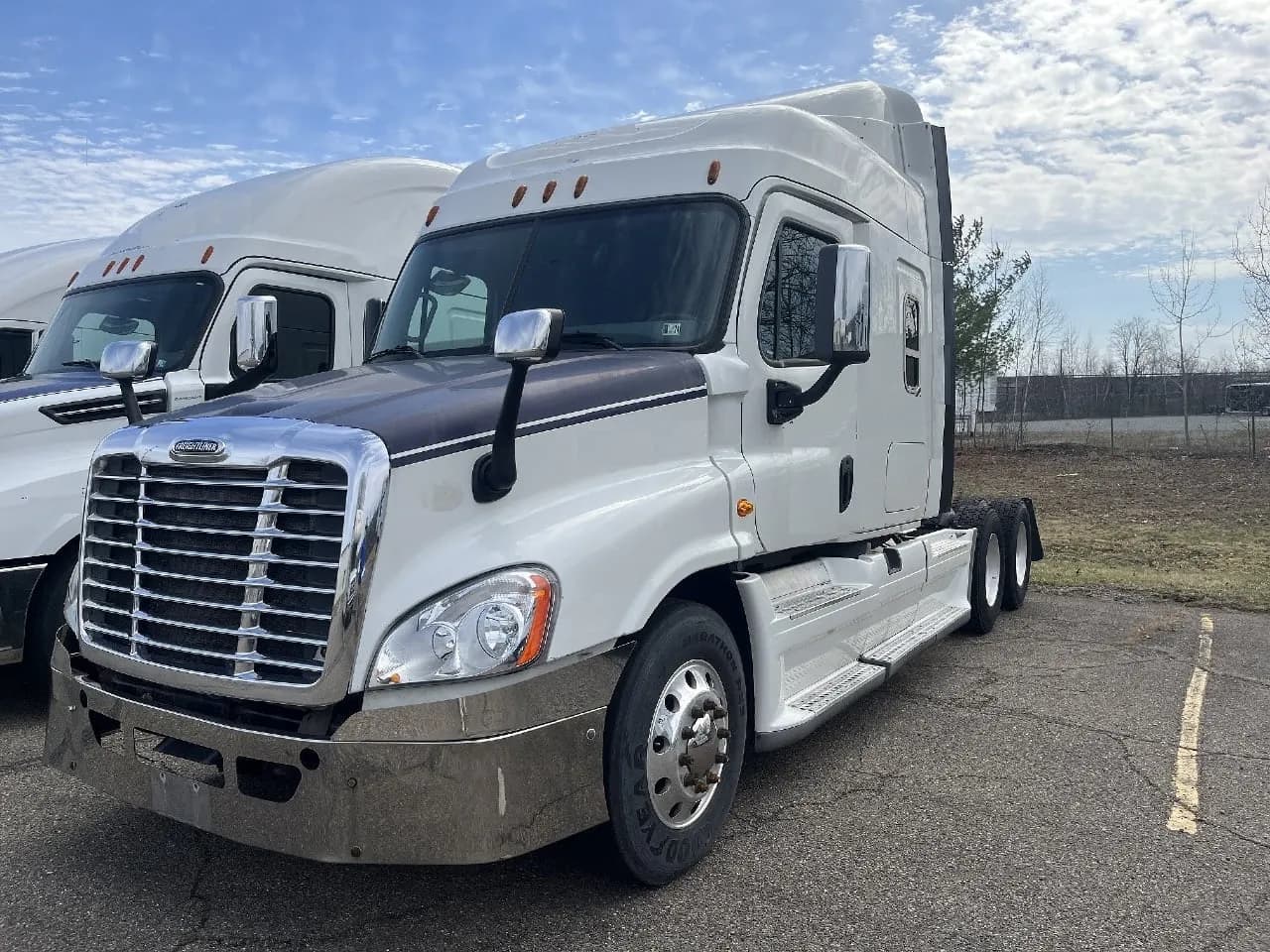 2014 Freightliner Cascadia - Sleeper