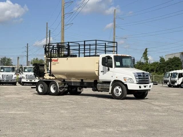 2026 Hino XL8 - Service