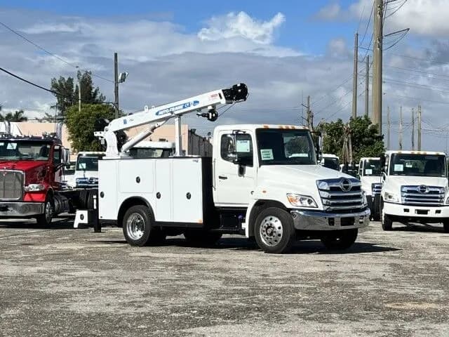 2026 Hino L6 - Crane
