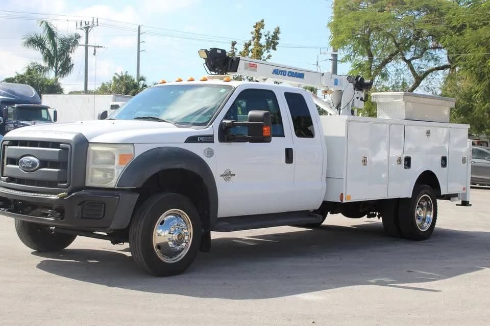 2014 Ford f-550 - Bucket
