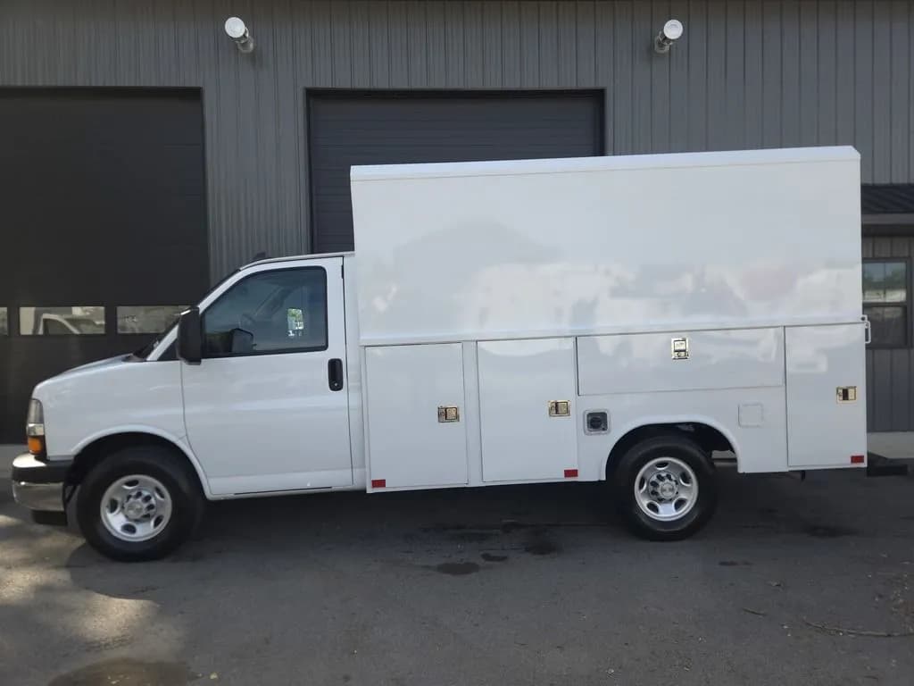 2023 Chevrolet Express 3500 - Pickup