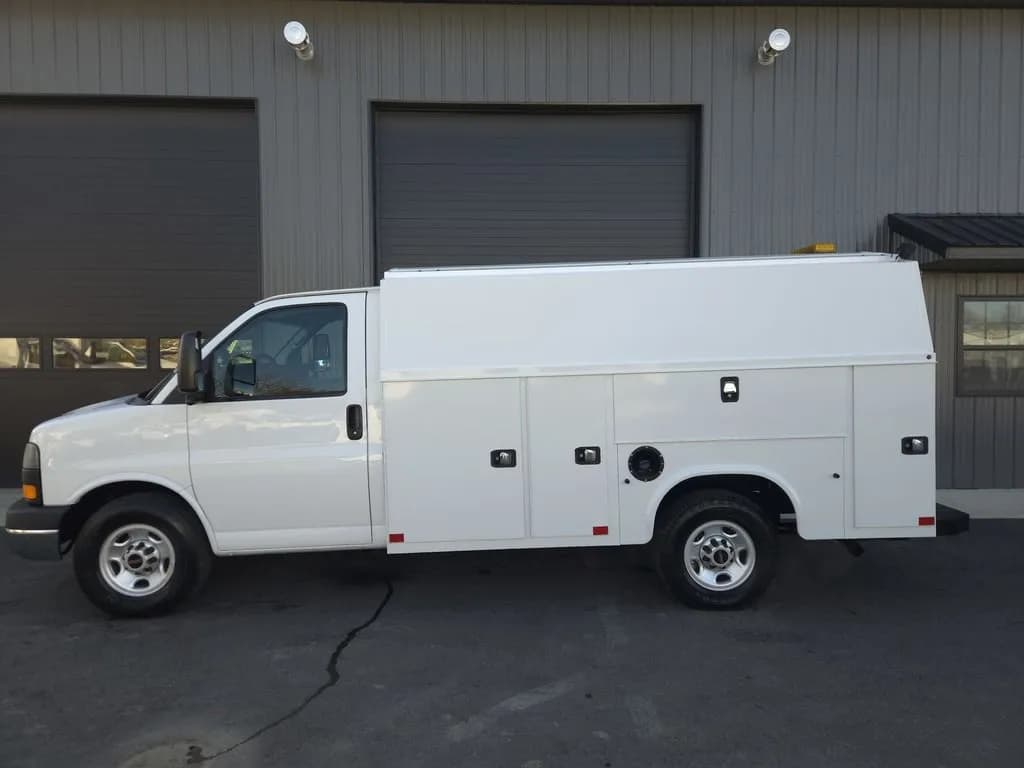 2015 GMC Savana 3500 - Pickup