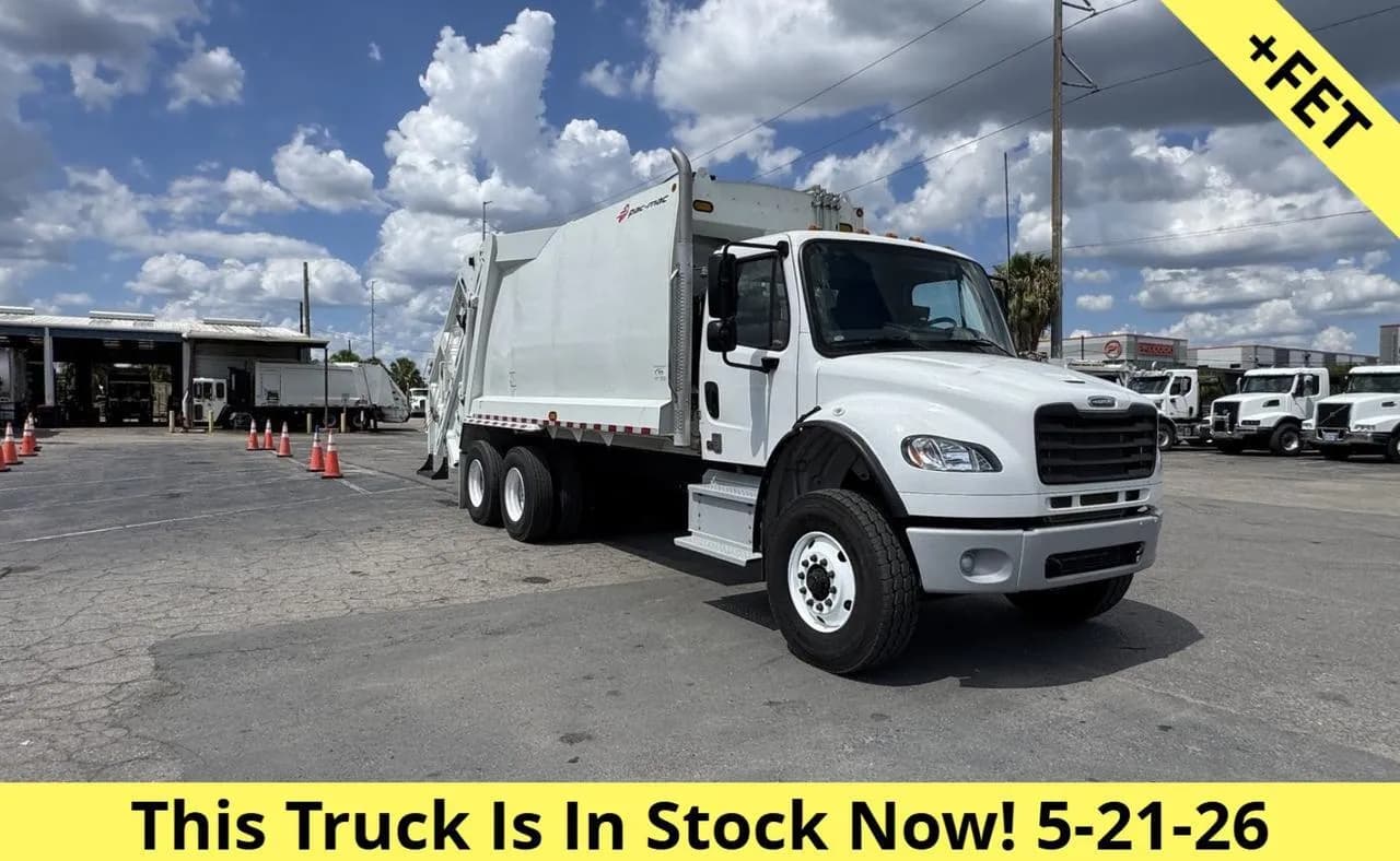 2025 Freightliner M2 106 - Garbage
