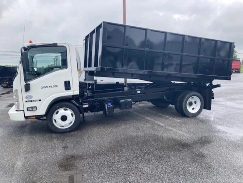 2018 Isuzu NRR