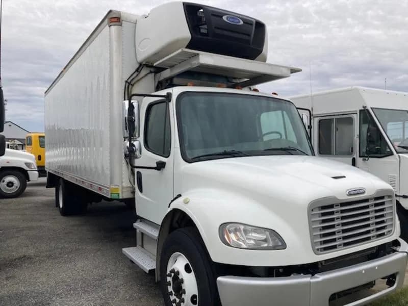 2018 Freightliner M2106