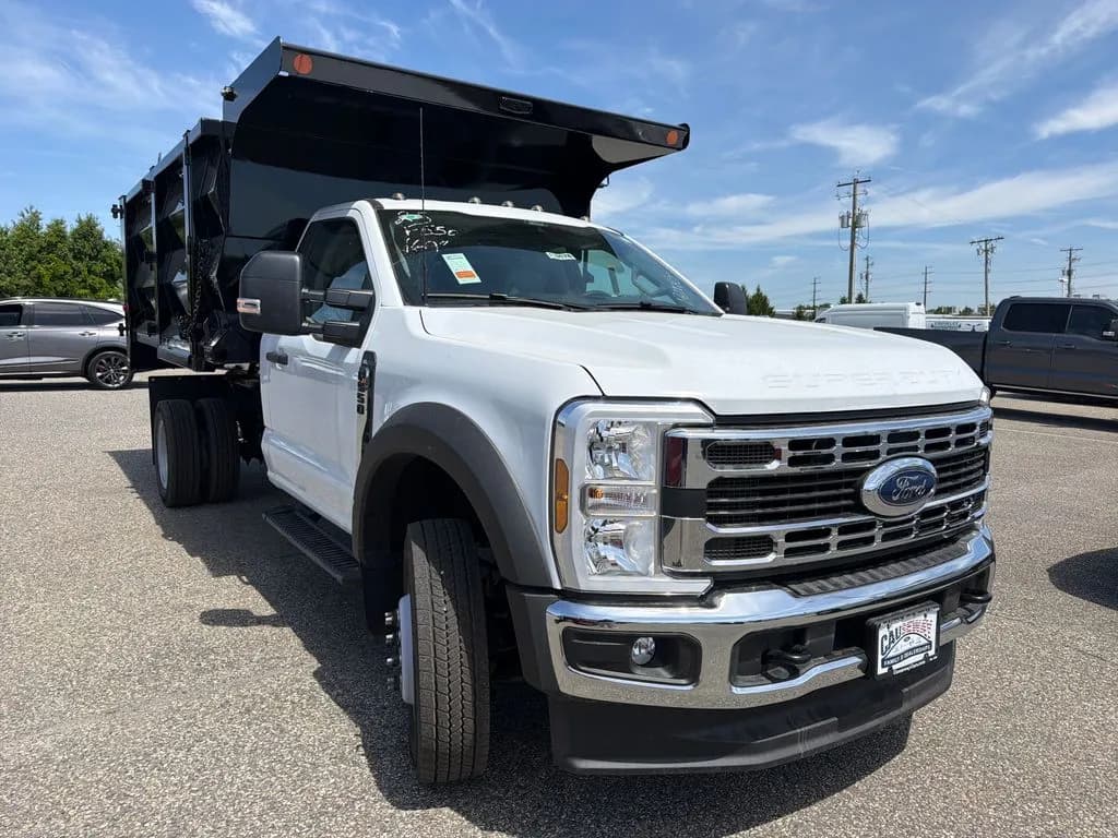 2025 Ford F-550 - Dump