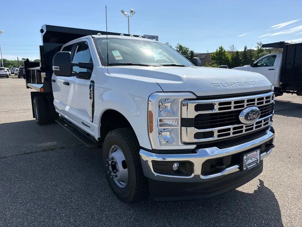 2026 Ford F-350 Crew Cab - Chassis