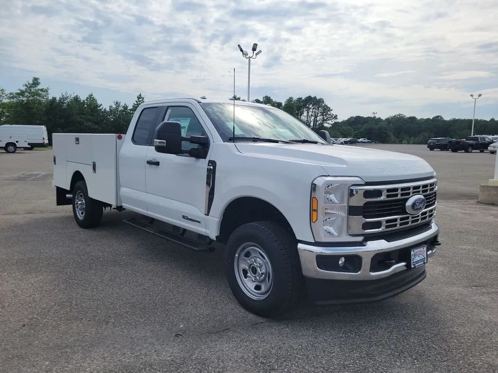 2026 Ford F-350 - Chassis