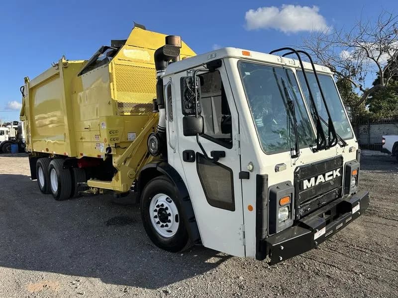 2018 Mack LR613
