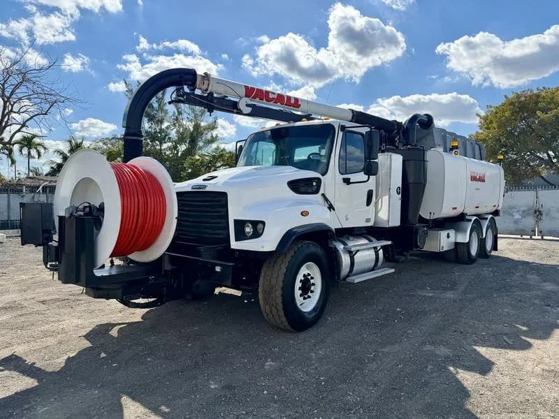 2018 Freightliner 114SD
