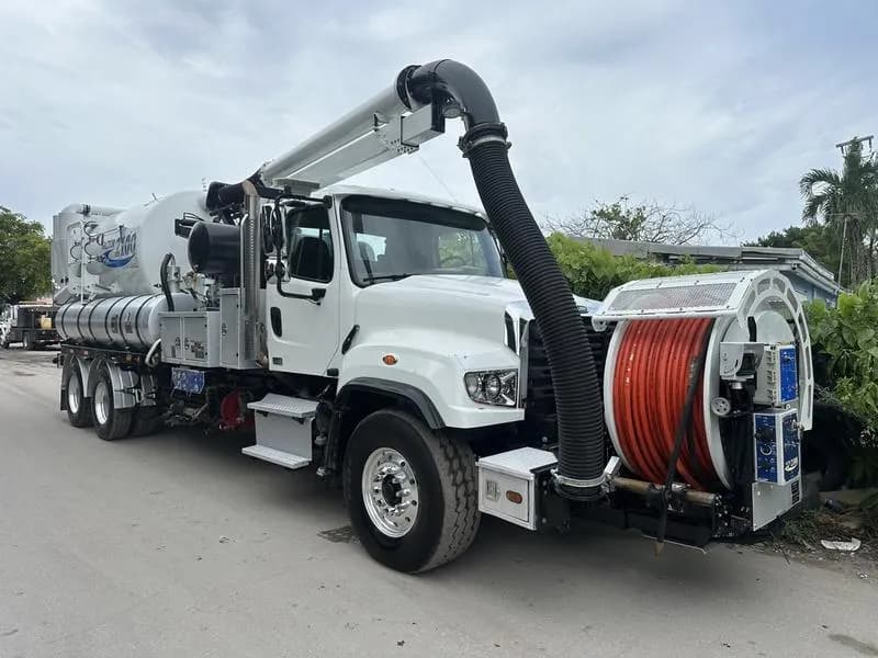 2016 Freightliner 114SD