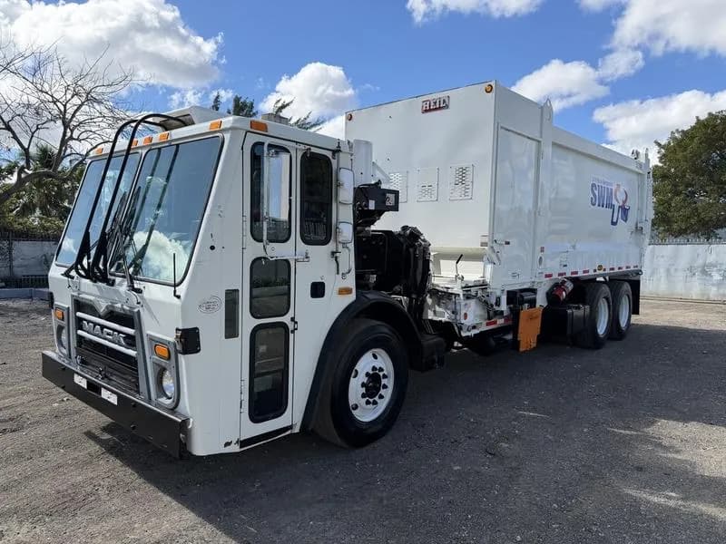 2015 Mack LEU600