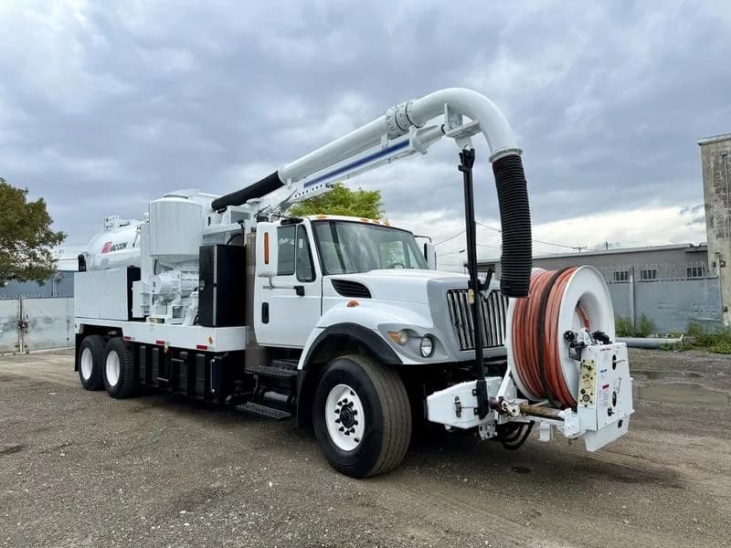 2011 International 7400