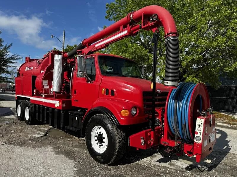 2004 Sterling L7500