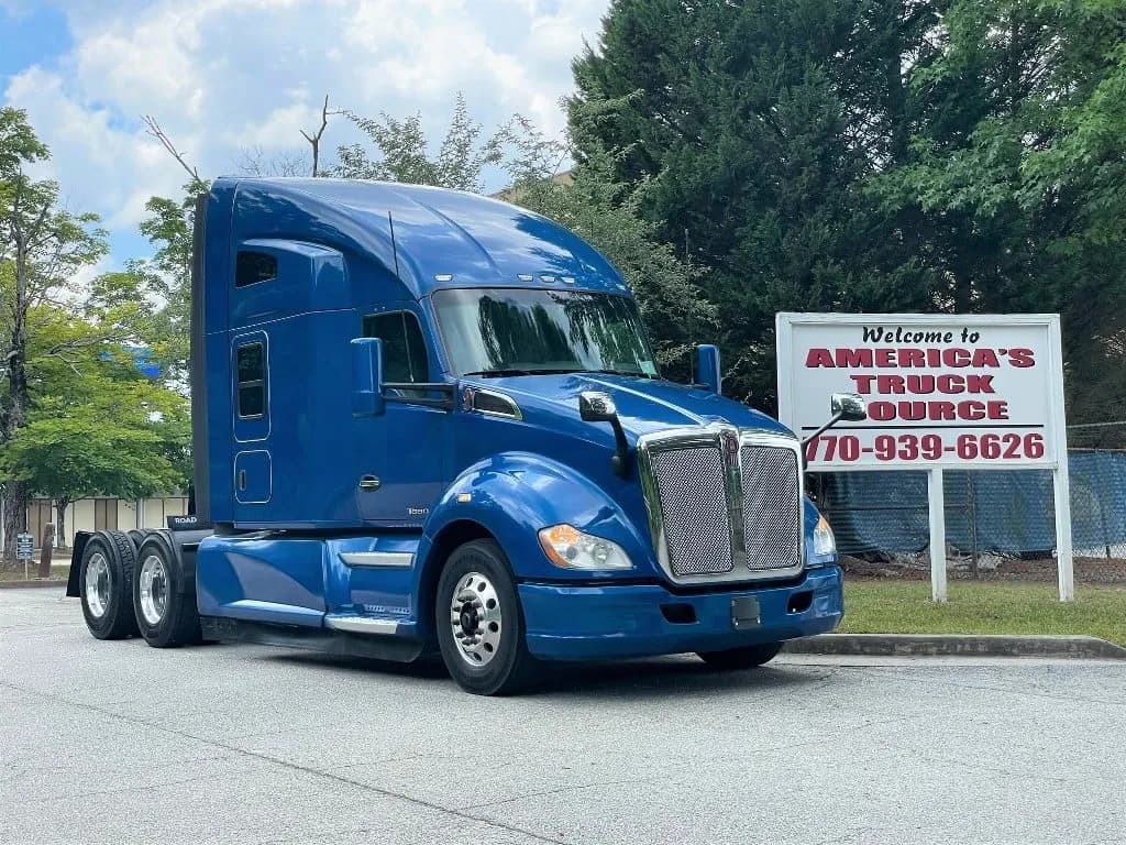 2019 Kenworth T680 - Sleeper