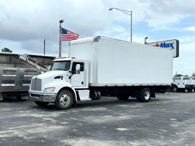 2018 Kenworth T370 - Box