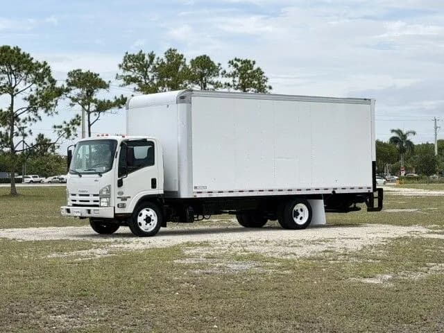 2015 Isuzu NPR-XD - Box