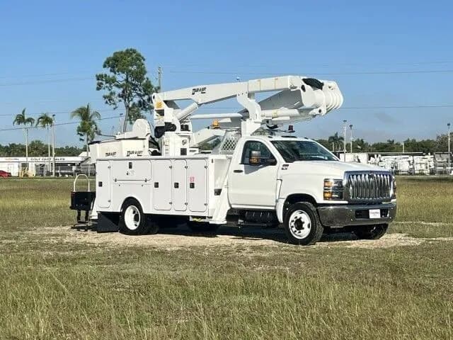 2023 International CV515 - Bucket