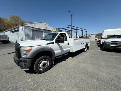 2011 Ford F-550 Mechanic / - Service