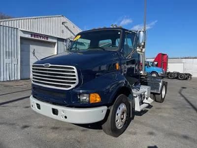 2008 Sterling L9500 Single Axle Day Cab Truck - Day Cab