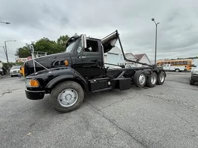 2003 Sterling L9500 Roll Off Truck - Garbage