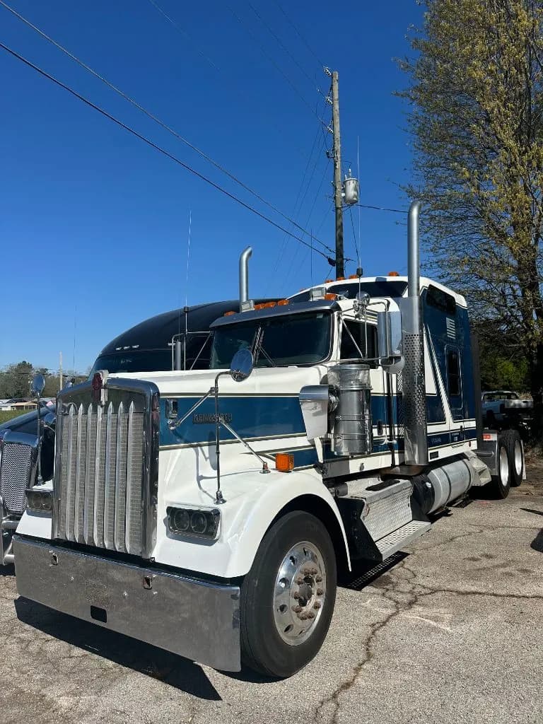 2013 Kenworth W900